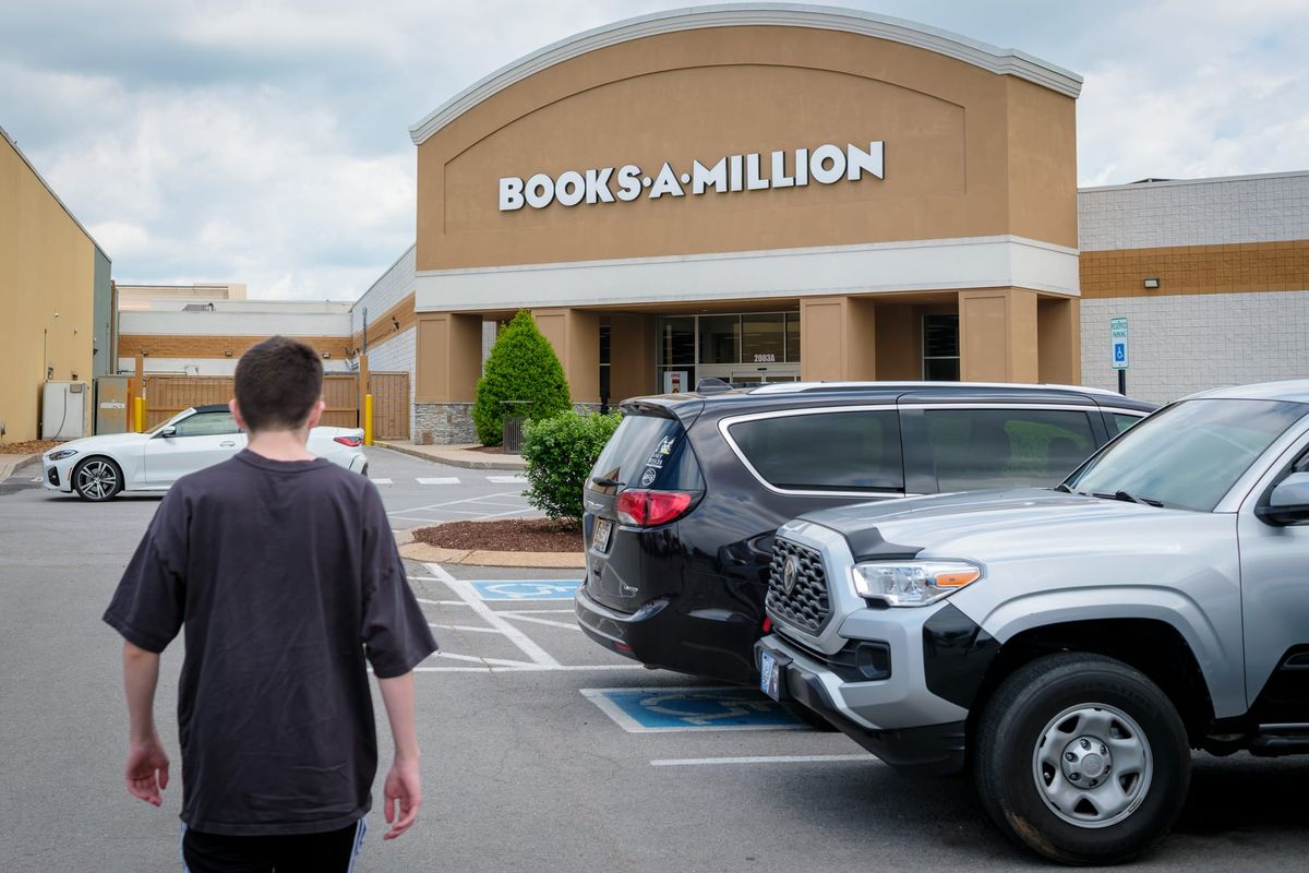 Walking into Books a Million
