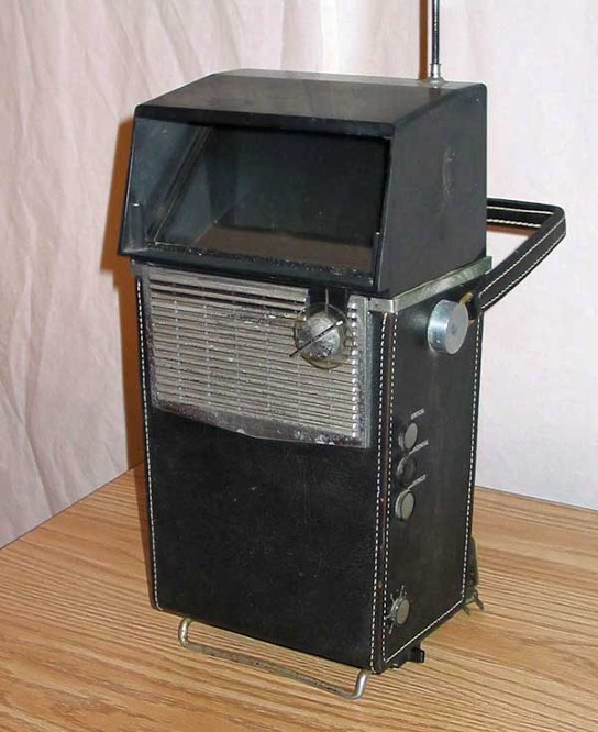 A photo of a Philco Safari