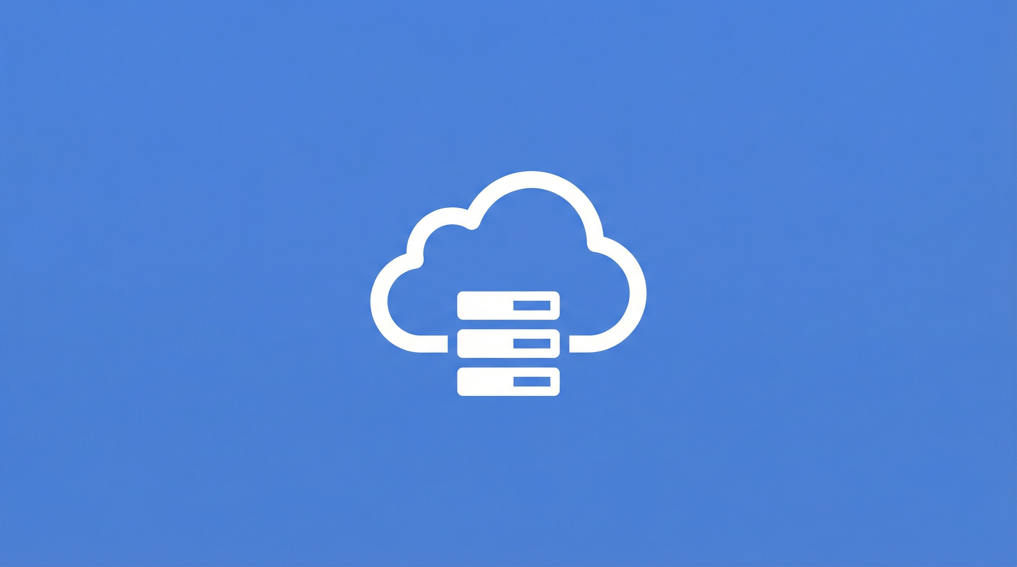 Alojamiento en la nube significa que los servidores del proveedor almacenan y procesan sus datos — la organización accede al servicio a través de internet sin gestionar ninguna infraestructura subyacente.