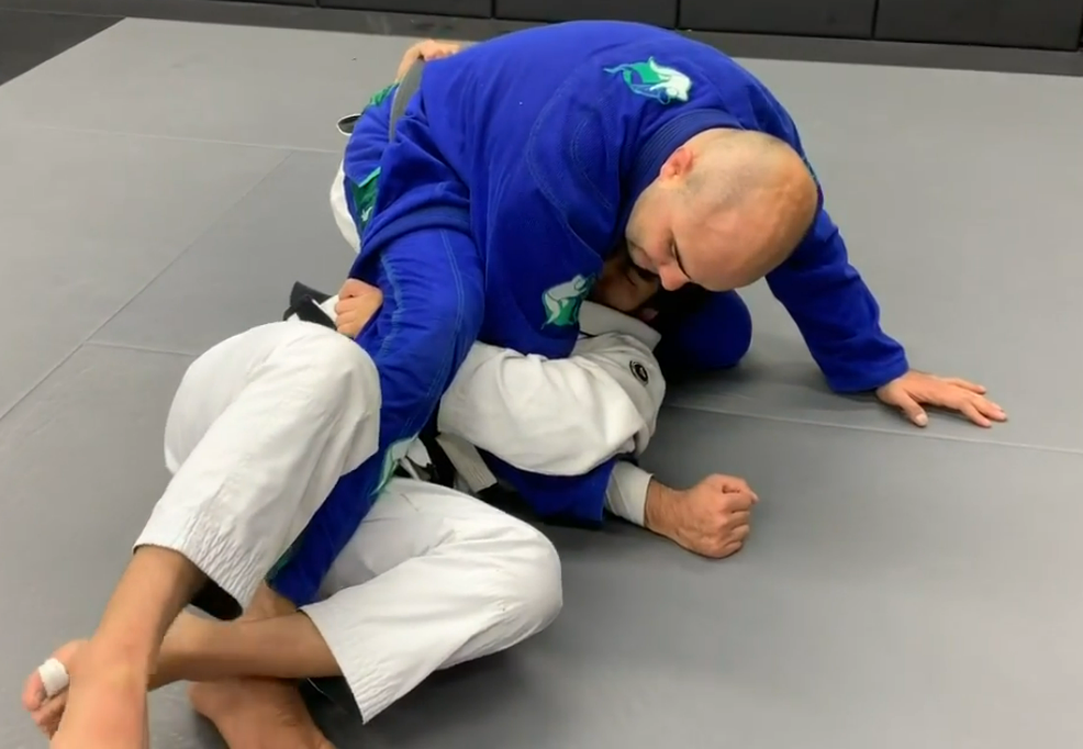 Deep half guard