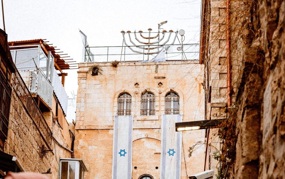 What is the comparison between the founding of the State and the history of the Jewish people during the time of Chanukah?