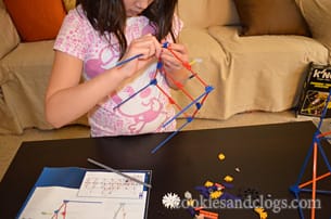 K'Nex knex cosmic twist coaster 9 up roller coaster rollercoaster