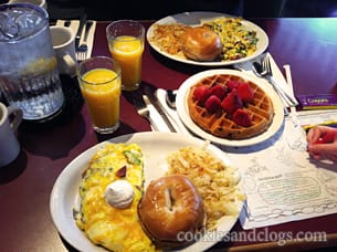 stacks04 Stacks Breakfast Lunch Brunch Restaurant in Burlingame California