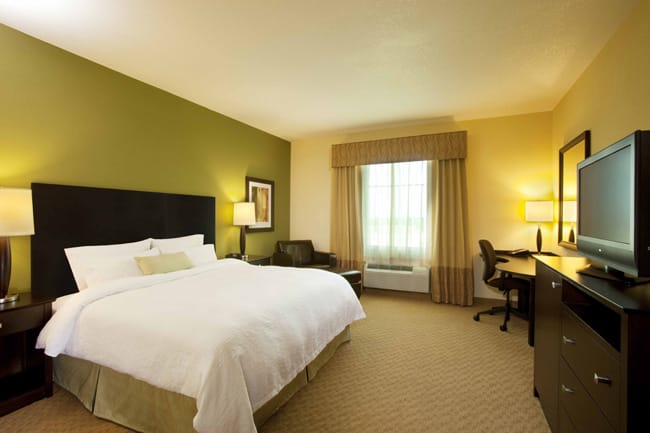 Hampton Hotels Hamptonality #HamptonHoliday