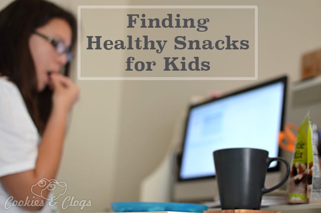Healthy Snacks for Kids – CVS Gold Emblem Abound #CVSAbound #Snackurday