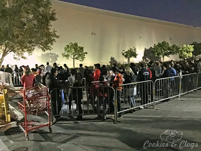 Waiting for Black Friday shopping with Plantronics BackBeat FIT wireless headphones with mic