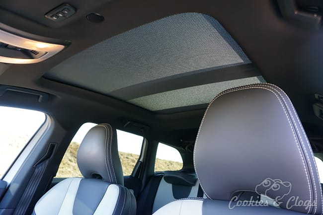 Cars | The 2015 Volvo XC60 is an ideal CUV for family road trips and if you have a dog. Find out how the rest measures up in this car review.