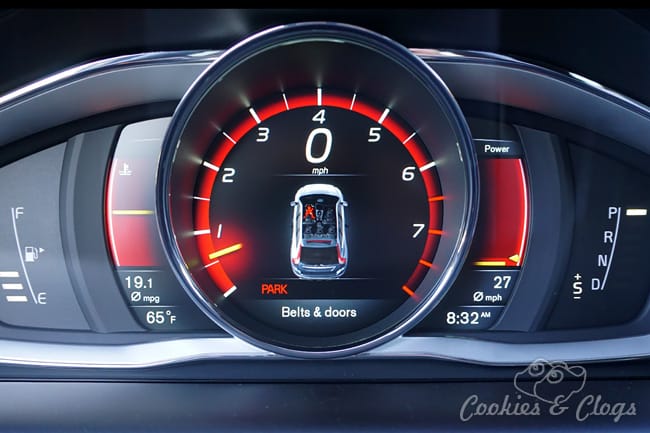 Cars | The 2015 Volvo XC60 is an ideal CUV for family road trips and if you have a dog. Find out how the rest measures up in this car review.