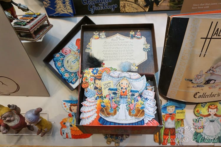 Travel | I went behind the scenes at Hallmark headquarters in Kansas City, MO and interviewed some of the creative staff. If you ever visit the area, take a free tour at the Hallmark Visitor Center nearby.