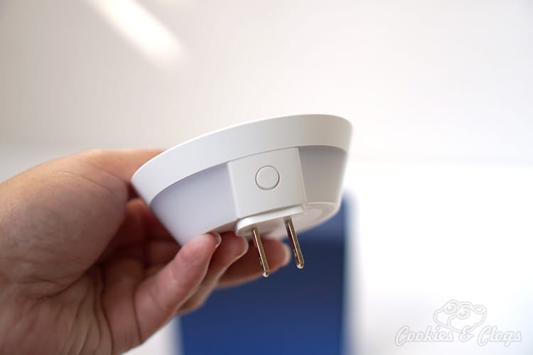 Technology | Safety | The smoke alarm and carbon monoxide alarm can only help if you’re at home to hear it. The Leeo Smart Alert listens for the alarm for you and notifies in case it goes off. The features it includes are fantastic for parents of kids and pets.