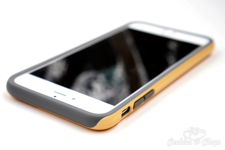 Technology | Cell Phone Accessories | Skinit offers custom phone cases and skins for your other tech. My iPhone 6 Plus case turned out fantastic and it really does protect against drops!