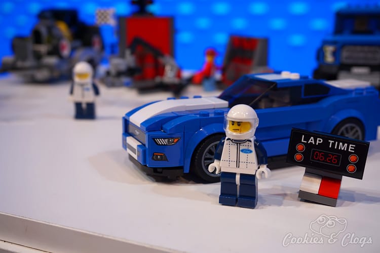 Cars | Ford had some big announcements at NAIAS 2016 that included the new Raptor, 4 new Fusion cars, about FordPass, and more. Stop by for a giggle at my field goal attempt at Ford Field, home of the NFL Detroit Lions, as well.