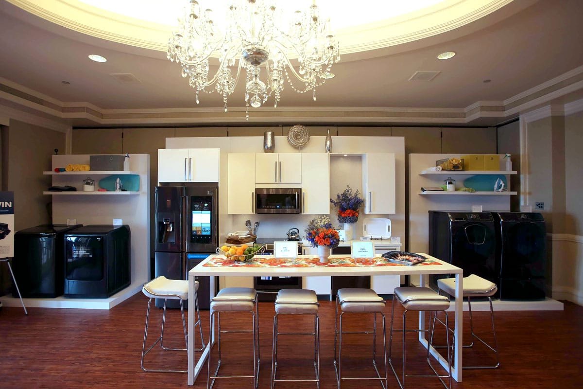 Technology | Home | The new Samsung appliances at Best Buy look fantastic and are loaded with the latest technology. I especially love the Family Hub refrigerator. You need to see my video featuring the FlexZone compartment!