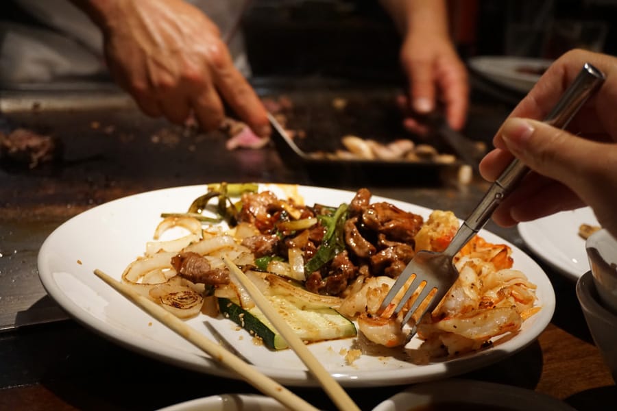 Cookies & Clogs | Travel | Hotels | During the J-POP Summit 2016 event with Mazda, my family and I were able to explore Japantown in San Francisco, CA and some of the Japanese culture. Benihana offers tableside cooking entertainment.