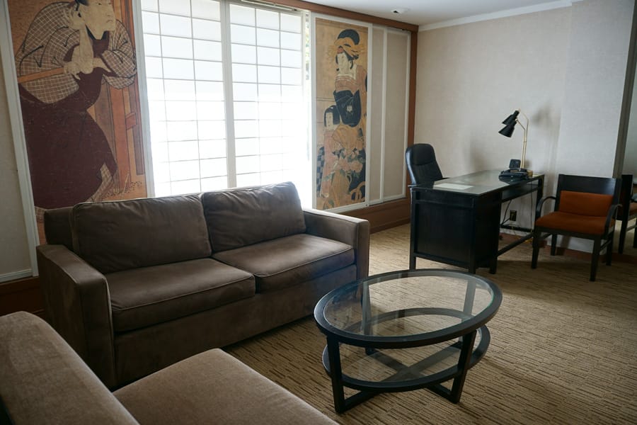 Cookies & Clogs | Travel | Hotels | During the J-POP Summit 2016 event with Mazda, my family and I were able to explore Japantown in San Francisco, CA and some of the Japanese culture. We stayed at the Hotel Kabuki.
