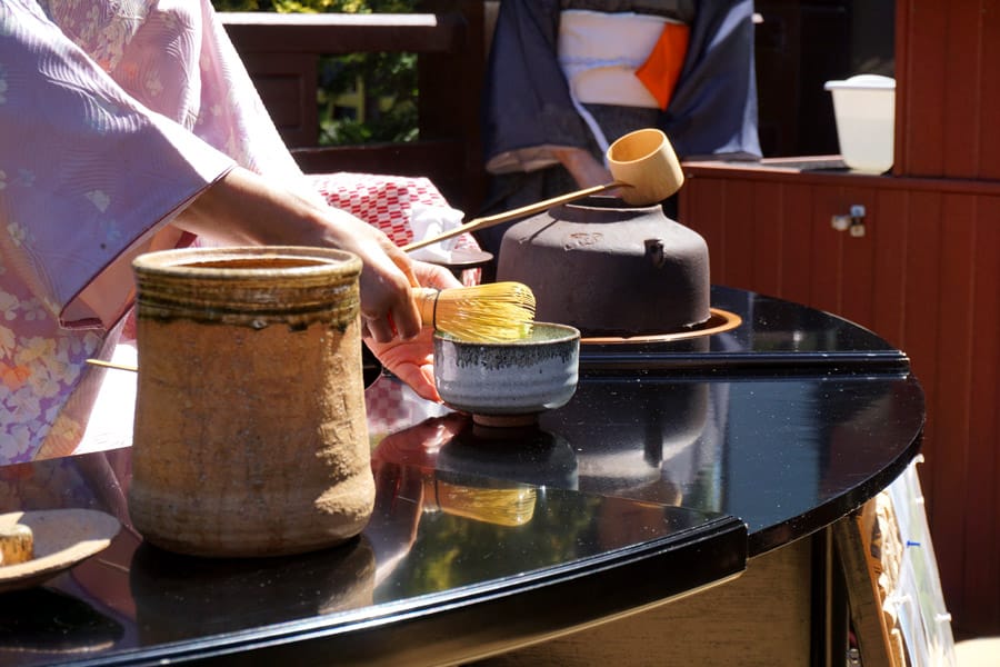 Cookies & Clogs | Travel | Hotels | During the J-POP Summit 2016 event with Mazda, my family and I were able to explore Japantown in San Francisco, CA and some of the Japanese culture. Loved the traditional tea ceremony at the Japanese Tea Garden at Golden Gate Park.