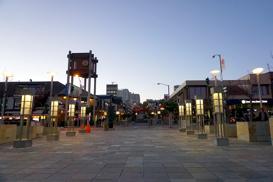 Cookies & Clogs | Travel | Hotels | During the J-POP Summit 2016 event with Mazda, my family and I were able to explore Japantown in San Francisco, CA and some of the Japanese culture. Here you'll find Japanese food, snacks, toys, clothes, furniture, books, art, and more.