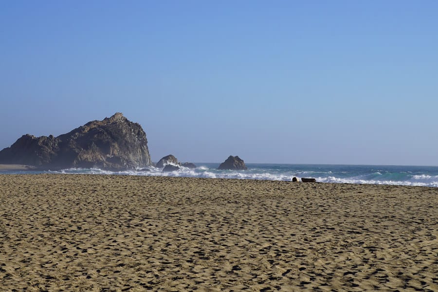Cookies & Clogs | Want to take a family road trip to Point Reyes National Seashore in Point Reyes, CA? Here are several things to do with the kids including the Point Reyes Lighthouse. See what the climb down is like and if it's worth the trek. McClures Beach