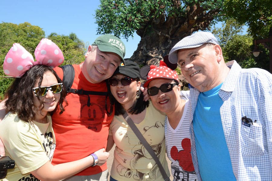 Cookies & Clogs | Travel | If you plan on visiting Walt Disney World, Disney PhotoPass and Memory Maker can make your family vacation even more special. Check out these reasons you'll want to take full advantage of it! Animal Kingdom Tree of Life
