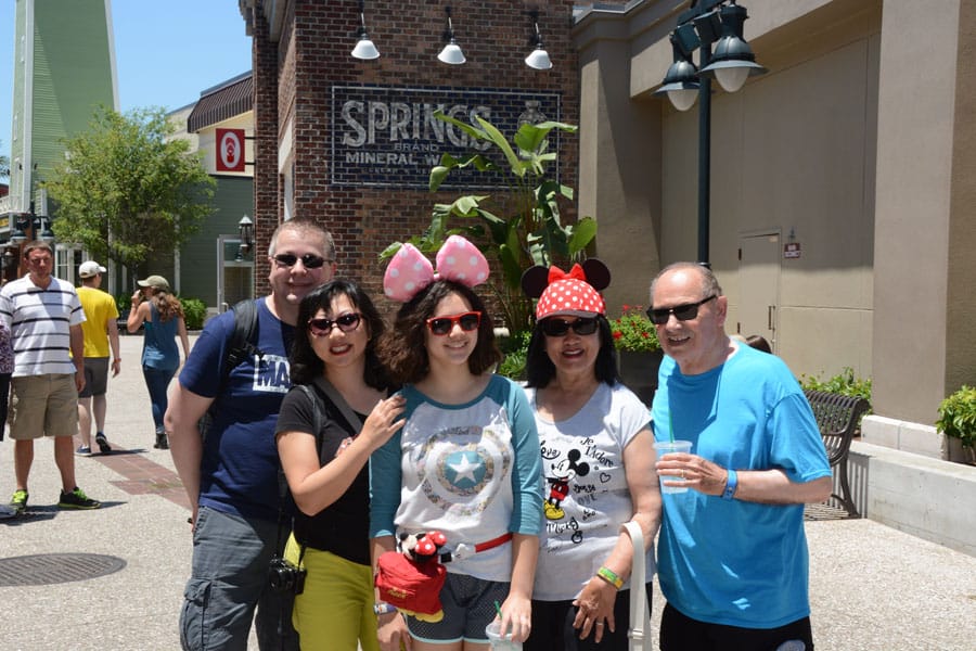 Cookies & Clogs | While traveling in the 2016 Kia Sedona, we visited Walt Disney World Disney Springs. It used to be called Downtown Disney.