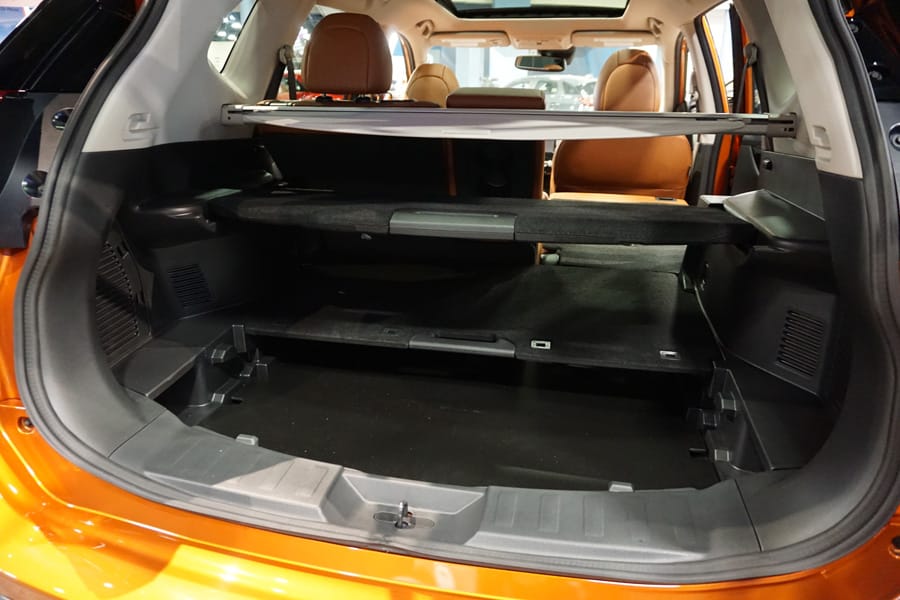 Cookies & Clogs | Cars | The 2017 Nissan Rogue and 2017 Nissan Rogue Hybrid were just announced in Miami, FL just before the 2016 Miami International Auto Show. Get your first look at this all-new CUV and check out the new features. Cargo Area