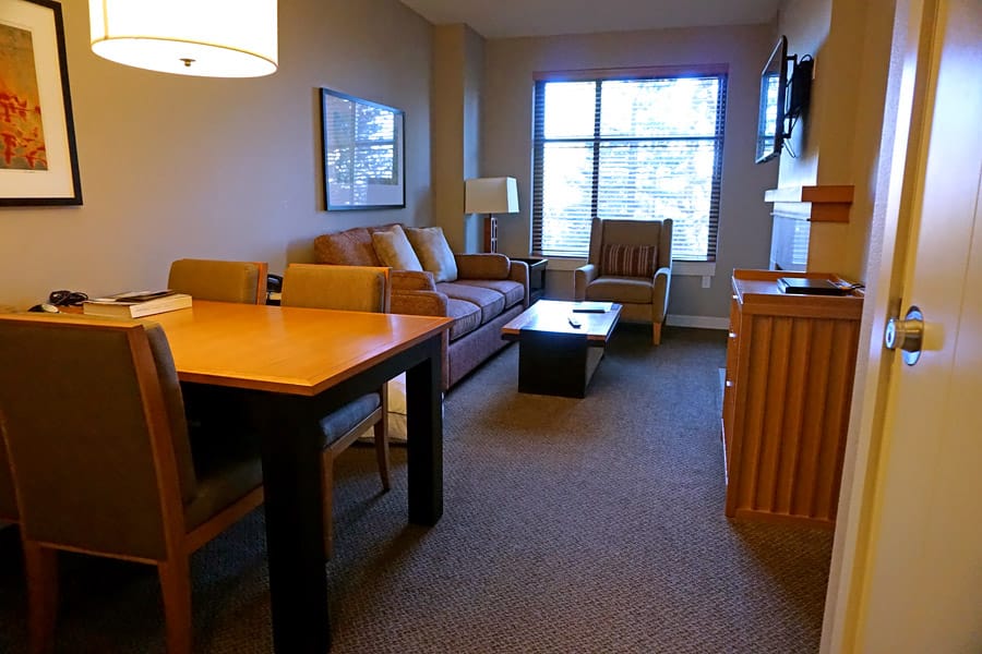 Cookies & Clogs | Travel | If you're looking for a hotel near Mammoth Lakes and Mono Lake, then the Westin Monache Resort in Mammoth Lakes, CA is the perfect home base for your next family vacation. Close to shopping, tourist spots, seasonal activities, and more, this 4-star resort is clean and comfortable. It is also smoke free and pet-friendly.