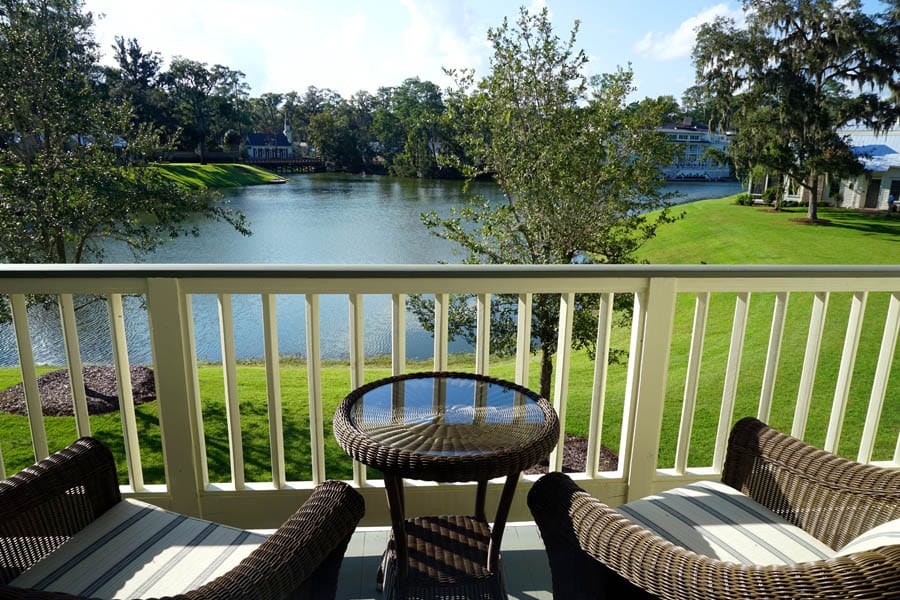 Cookies & Clogs | Travel | Cars | Check out a few things to do and places to eat in Bluffton and Hilton Head Island in South Carolina. Together with Mazda, I explored the area and learned a thing or two about the vehicles in the process. Montage Palm Bluff in Bluffton South Carolina