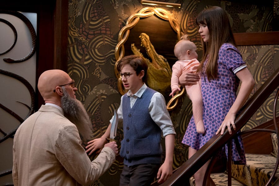 Cookies & Clogs | Surprisingly, my teen and I enjoyed Lemony Snicket's A Series of Unfortunate Events on Netflix. It's quirky, odd, and strangely addicting!