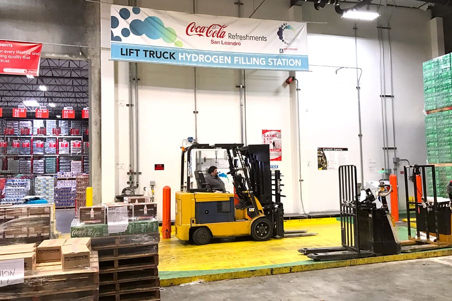 Cookies & Clogs | I recently join in a Coca-Cola bottling plant tour at the facilities in San Leandro, CA. See how bottles are made & how raw ingredients turn into your favorite beverages.