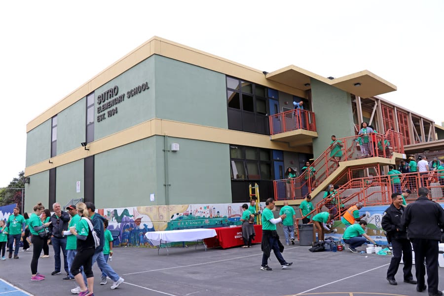 comcast-cares-day-2017-13 Cookies & Clogs | 2017 Comcast Cares Day at Sutro Elementary in San Francisco, CA + interview with David L. Cohen. Local community project also brings attention to Asian Pacific American Heritage Month.