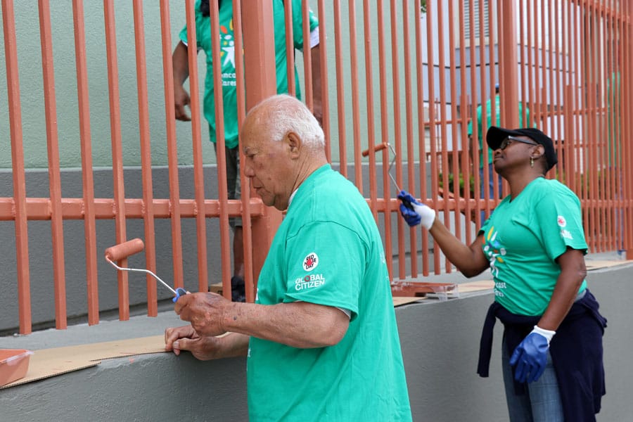 comcast-cares-day-2017-16 Cookies & Clogs | 2017 Comcast Cares Day at Sutro Elementary in San Francisco, CA + interview with David L. Cohen. Local community project also brings attention to Asian Pacific American Heritage Month.
