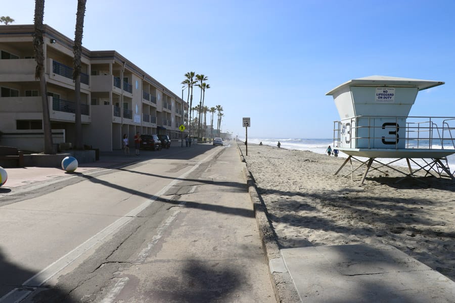 Cookies & Clogs | The Southern California Beach Club in Oceanside, CA sits right alongside the ocean with spacious and clean rooms. Check out this resort review for more information on a perfect lodging spot in San Diego county.