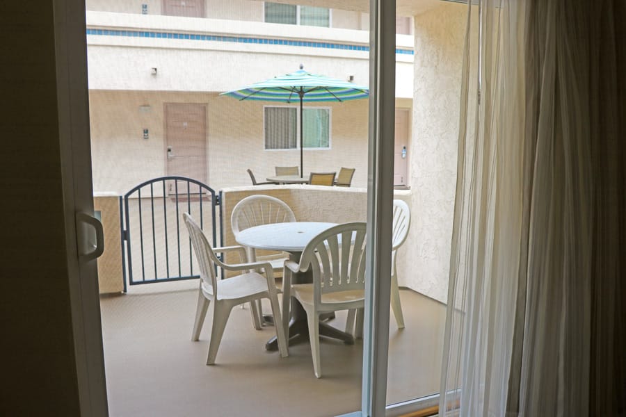 Cookies & Clogs | The Southern California Beach Club in Oceanside, CA sits right alongside the ocean with spacious and clean rooms. Check out this resort review for more information on a perfect lodging spot in San Diego county.