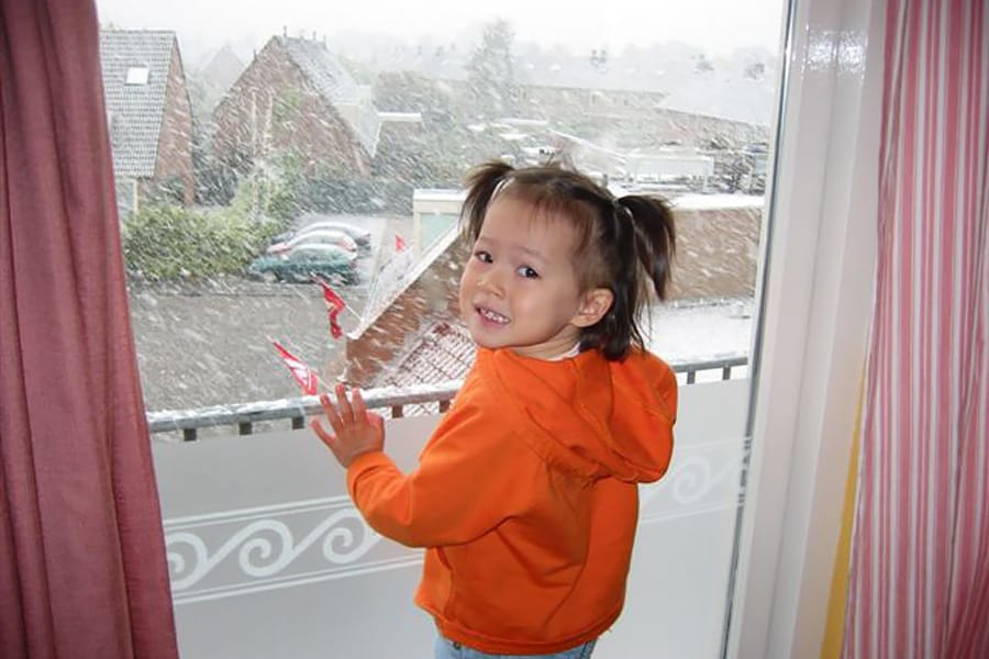 Cookies & Clogs | Potty training is already a challenge but, when you have to do it in a foreign country, it's even harder. See how doing errands in the Netherlands / Holland lead to countless accidents with my then toddler. Bright clothing even in winter.