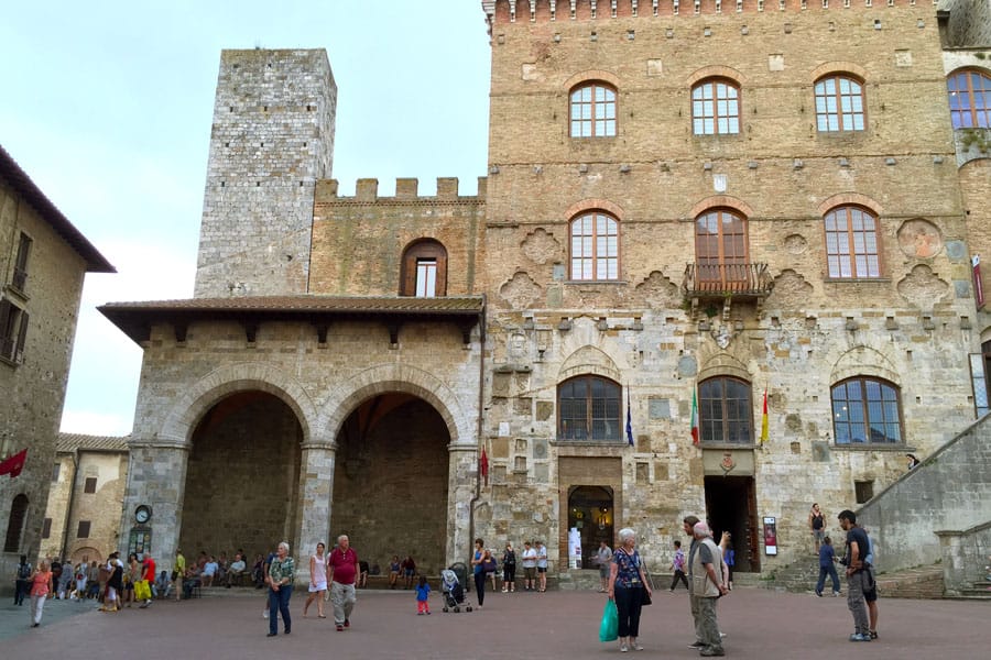 Family travel tips to visiting San Gimignano Italy Shopping, Tourist Info, Photos