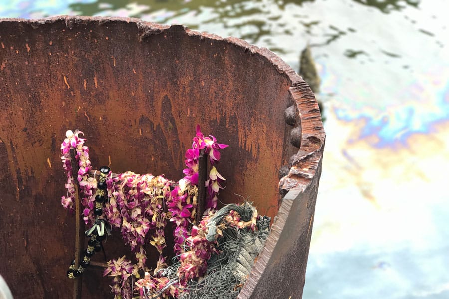 5 tips for visiting Pearl Harbor in Oahu Hawaii and USS Arizona Memorial walk-through.