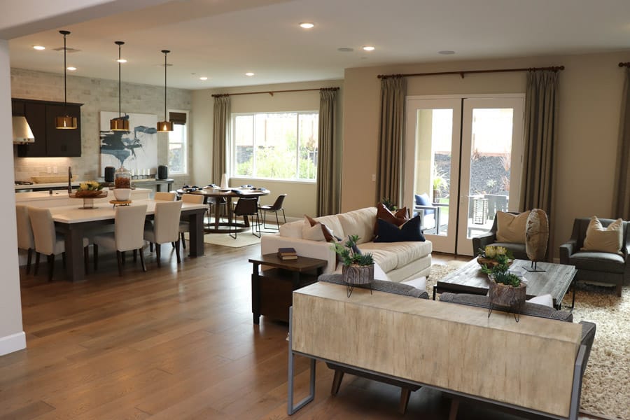 mountain-house-zephyr-ranch-13 New houses in Mountain House CA — Model homes and interior design decor ideas in Zephyr Ranch by Taylor Morrison living area kitchen