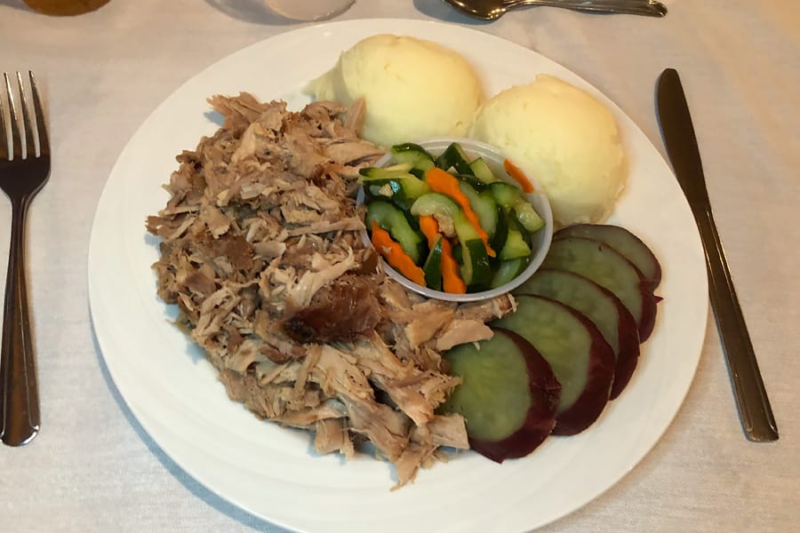 Smith Family Garden Luau / Hawaiian Luau in Kauai Hawaii dinner buffet gluten free