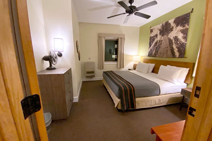 Rush Creek Lodge in Groveland, CA near Yosemite National Park Villa
