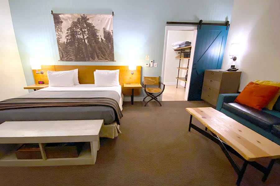 Rush Creek Lodge in Groveland, CA near Yosemite National Park Villa