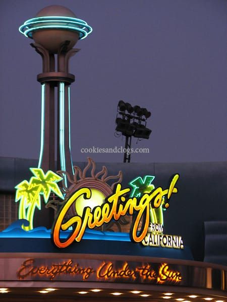 Disneyland California Greetings Sign – Closed