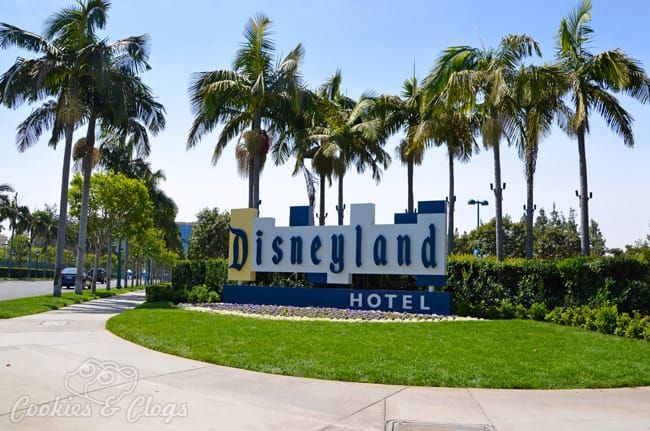 Hotels by Disneyland: Disneyland Hotel in Anaheim, CA Review #hotels #travel