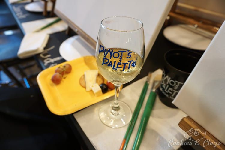 San Francisco | California | Events | The new Pinot’s Palette paint and wine studio is now open in Alameda, CA at South Shore