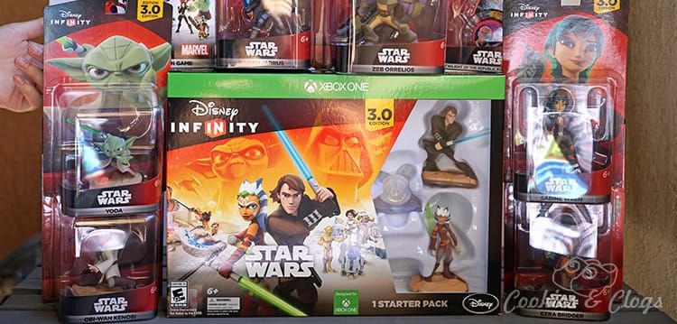 Video Games | Technology | Disney Infinity 3.0 Edition Starter Pack comes with the Twilight of the Republic Play set, Ahsoka,