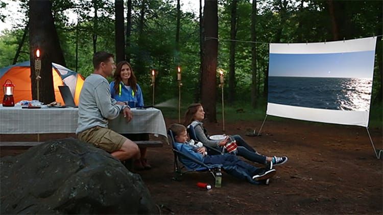 Technology | Family Travel Tips site from Best Buy suggests a photo scavenger hunt. Also see ideas for to stay connected and