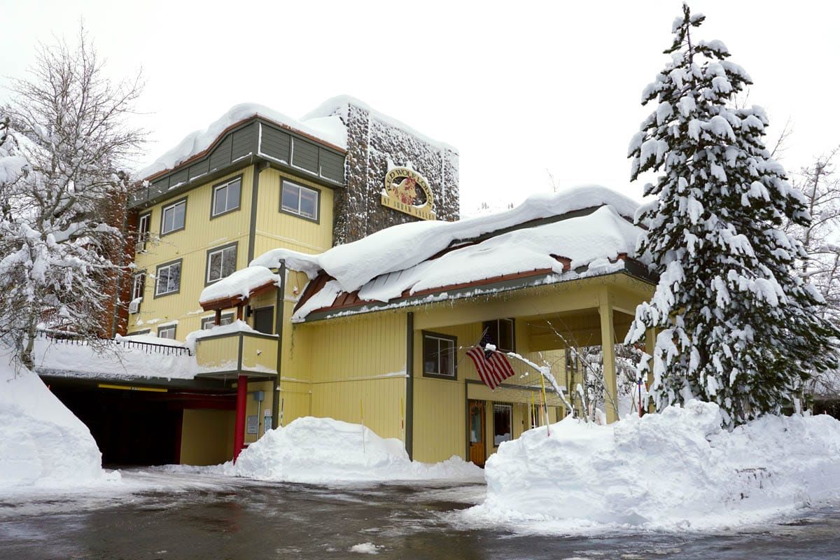 Cookies & Clogs | Red Wolf Lodge at Squaw Valley is in the heart of Olympic Valley, CA in Lake Tahoe. Walk two minutes in one