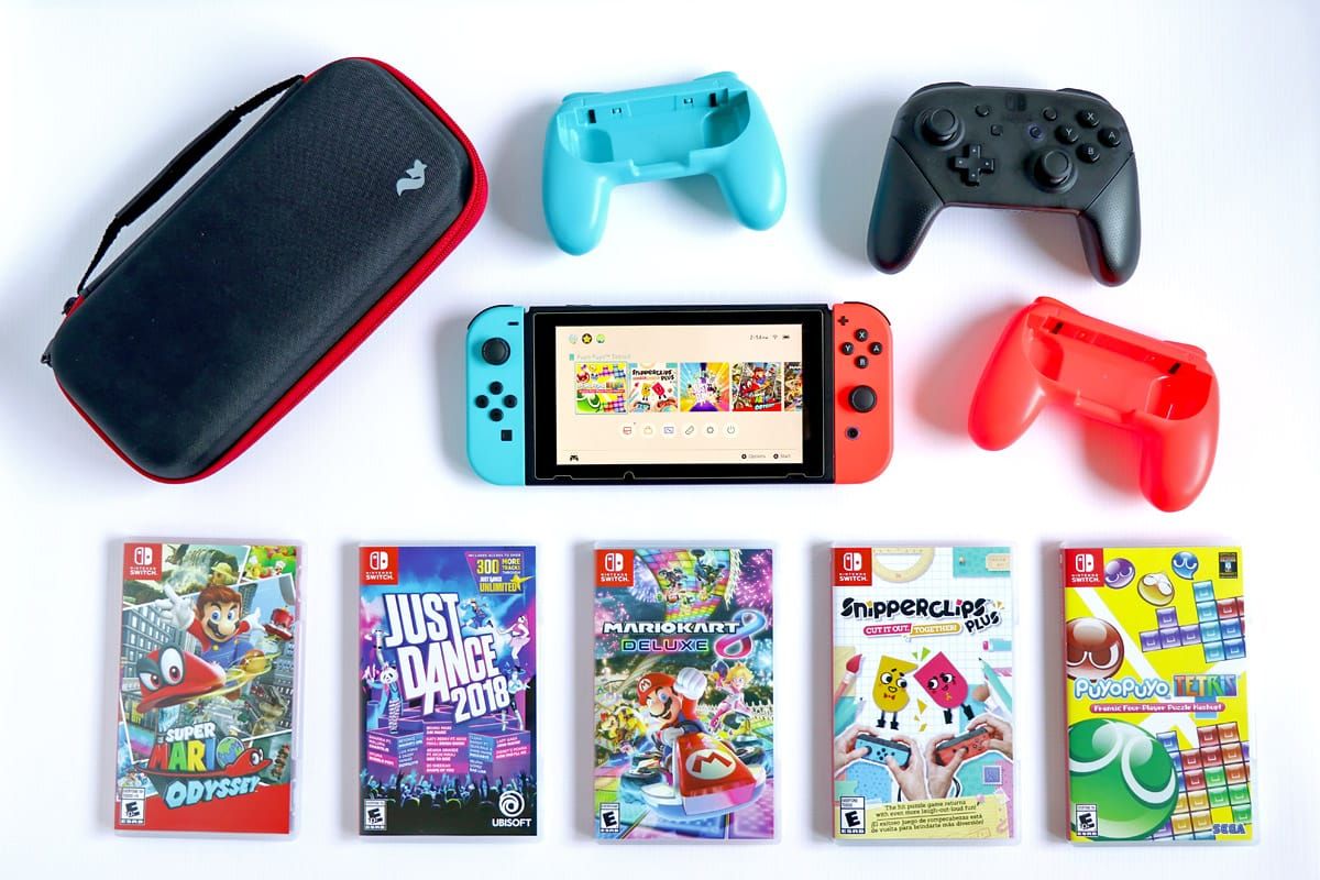 Top basic essential Nintendo Switch accessories and games