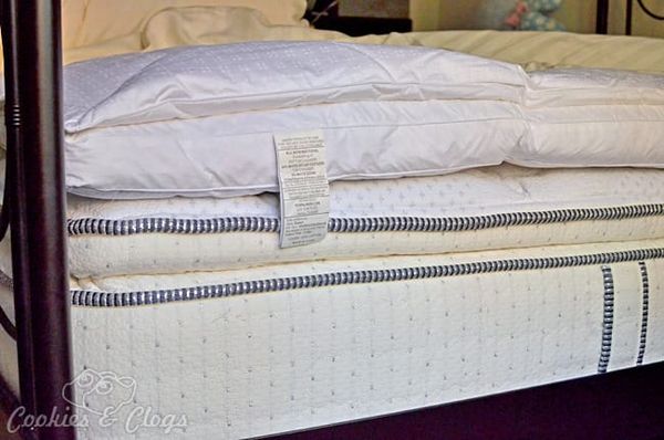 DownLinens The Luxury Feather Bed Mattress Topper #DownLinens