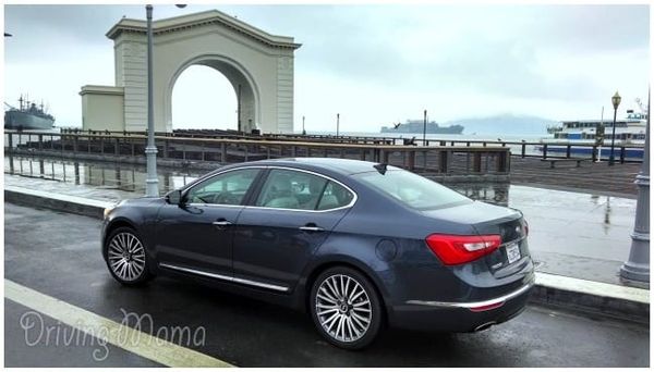 2014 Kia Cadenza Luxury Sedan - family car review #cars