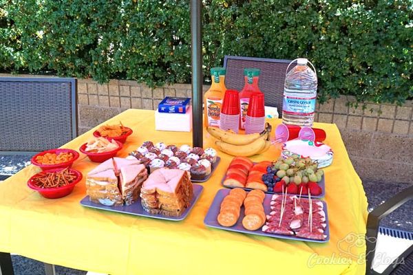 Tablescape | Special Events | Party Ideas | Want to throw a last-minute end of summer pool party for the kids? Here are three